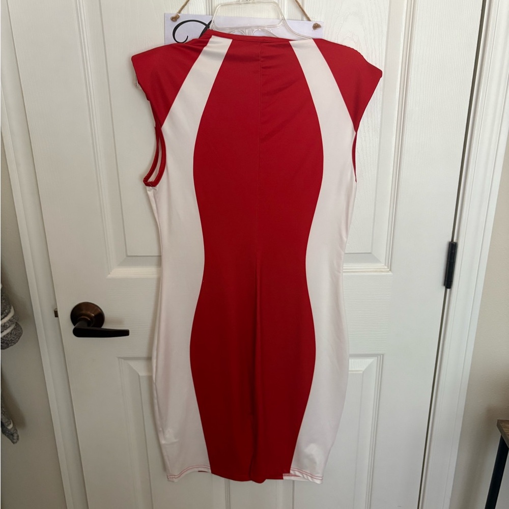 Chic Red and White Sleeveless Mini Dress